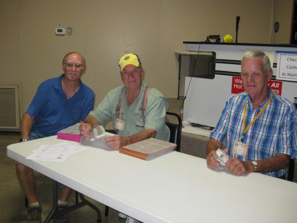 membersworkingbingonight2 McQueeney Lions Club